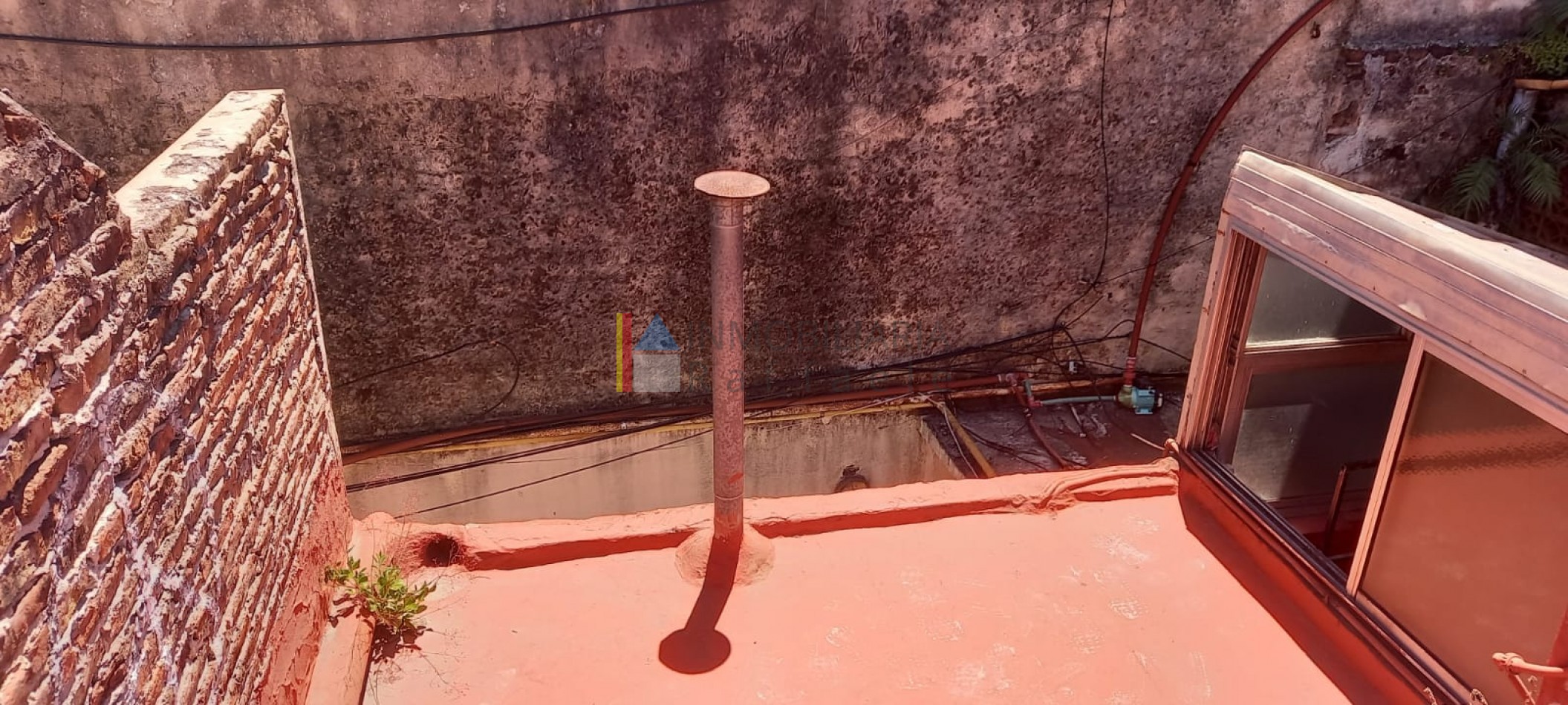 PH a refaccionar con patio y terraza Excelente potencial 