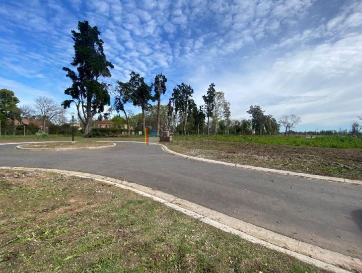 Lote en Venta La Estela Pilar, Interno 