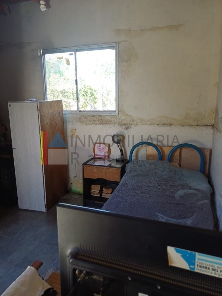 PH a refaccionar con patios y gran terraza   Excelente potencial 