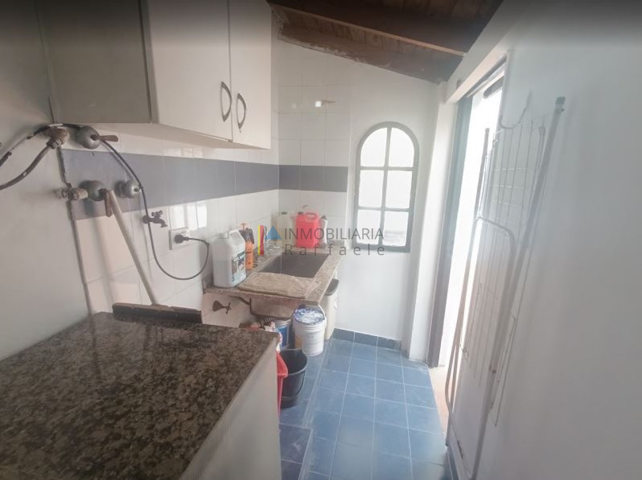 P.H. 3 ambientes al frente con cochera