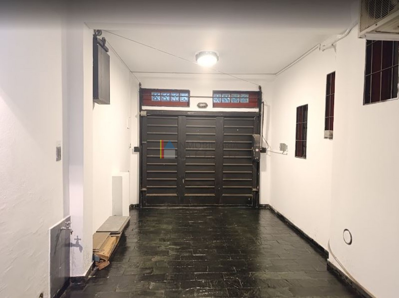 P.H. 3 ambientes al frente con cochera