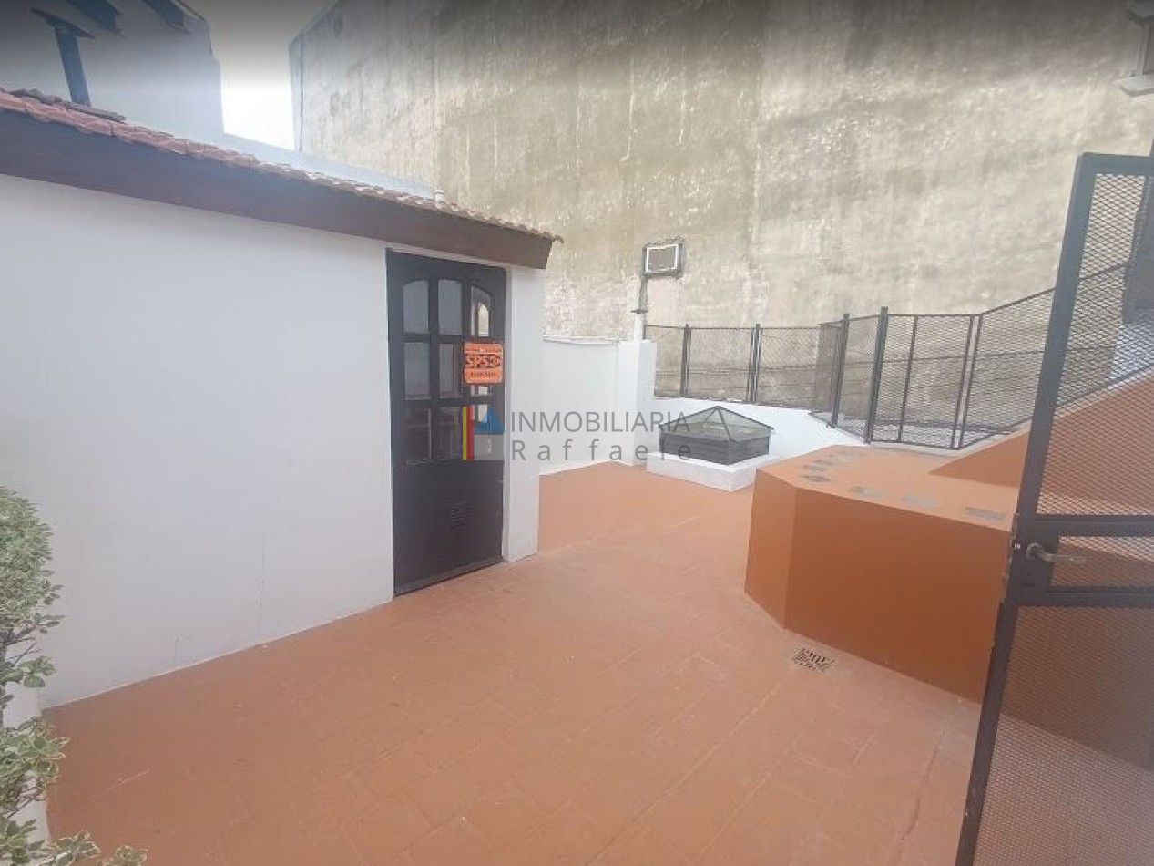 P.H. 3 ambientes al frente con cochera