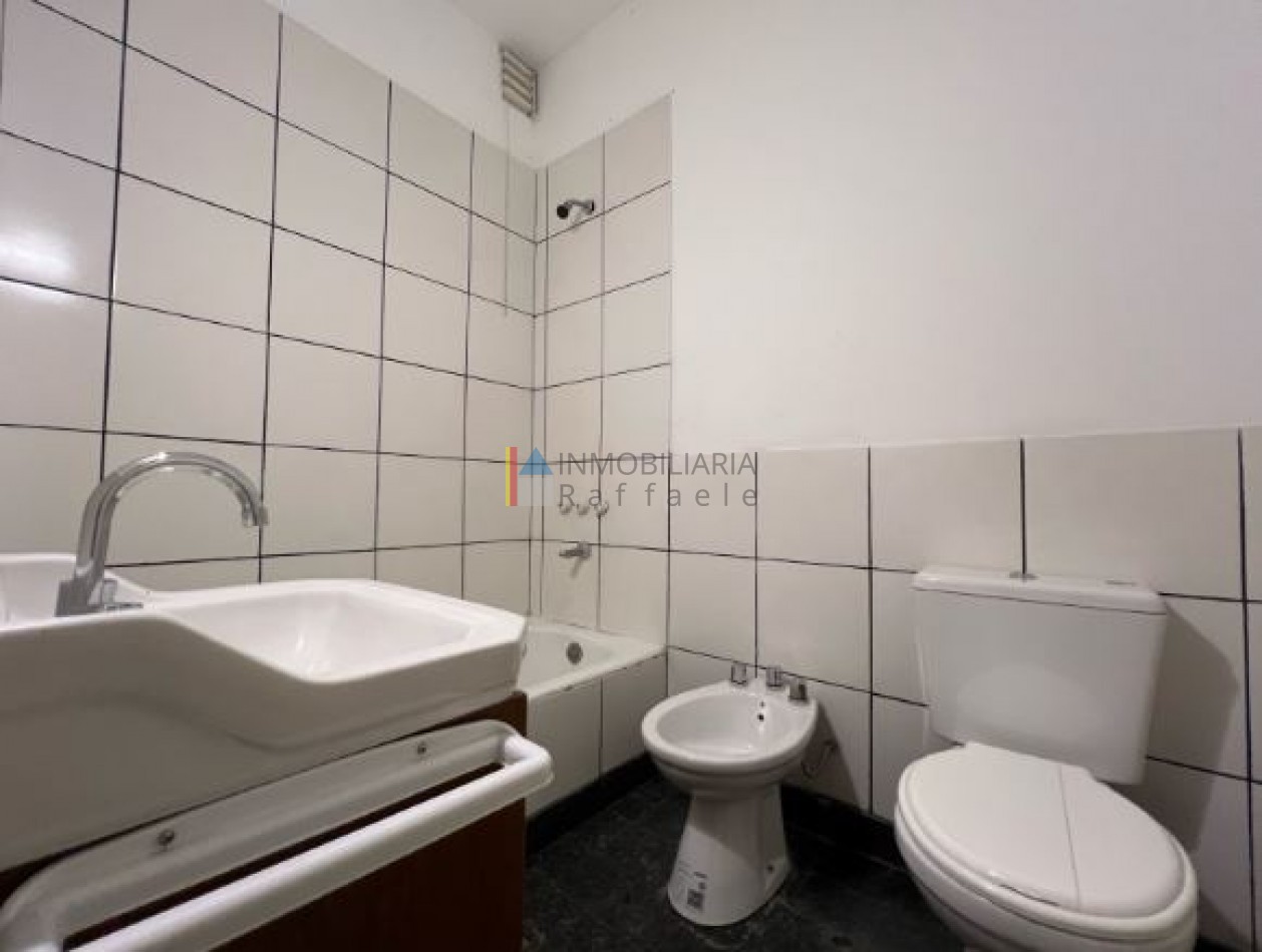 Venta PH Flores 2 ambientes con 2 patios
